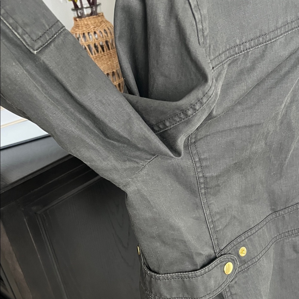 J.Crew Olive Women’s Relaxed Boyfriend Field Shirt with Gold Detail| Size L - Picture 5 of 7